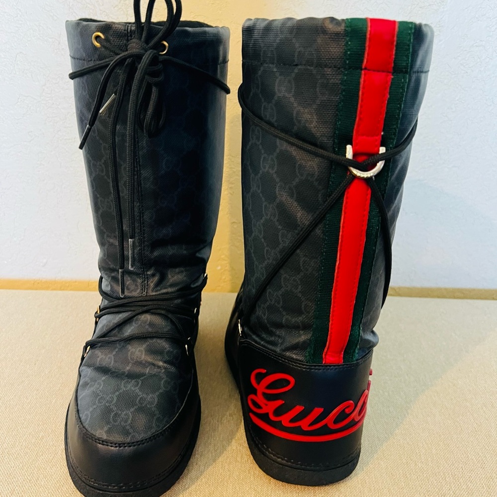 Gucci moon boots size7